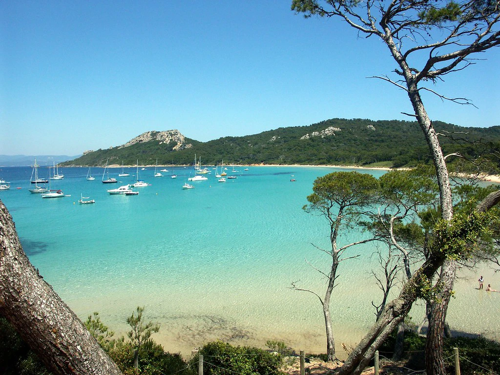 Porquerolles and its fine sandy beaches - Blue Sky Boat