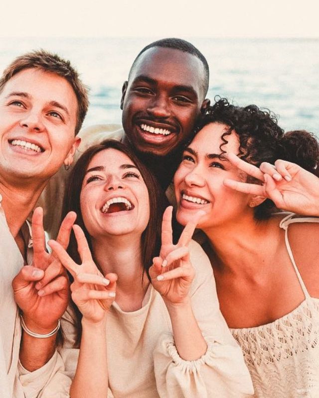 C'est le début des vacances pour la Zone A ! 
Qu'avez-vous prévu de faire pendant vos vacances ? 🤔

________________

🪢 Infos / Réservation
📞 04 94 08 65 44
📲 www.blueskyboat.com
📍 Quai de Hyères, 83400 Hyères
🕐 Ouvert de 9h à 18h
🚤 10 personnes maximum (sans capitaine)

#vacances #holidays #suddelafrance #southoffrance #boattrip #blueskyboat #mermediterranee #porquerolles #portcros #cotedazurtourisme #levarlunique